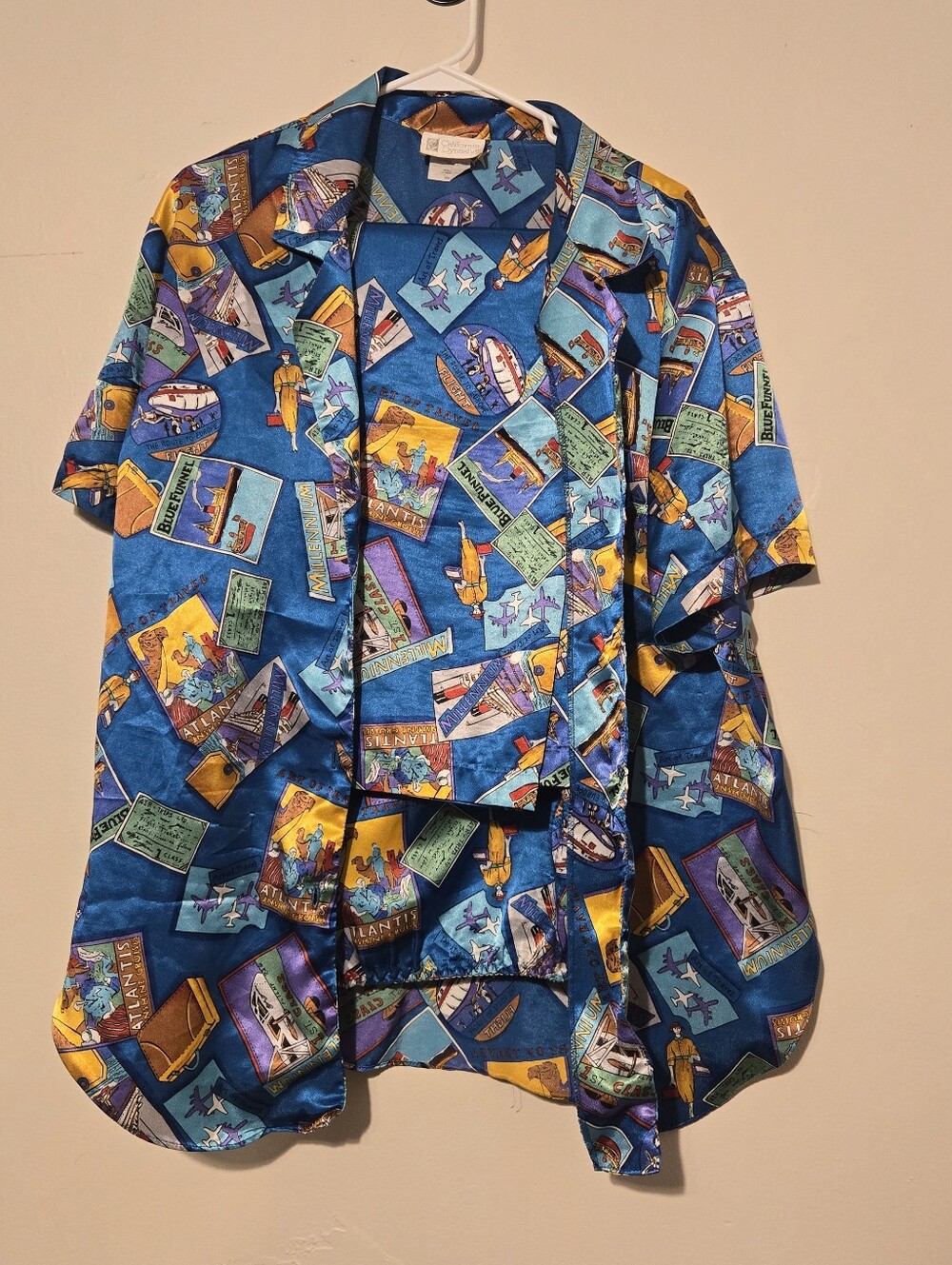 VTG California Dynasty Satin Pajama Set M Full Length Novelty Travel Postcard